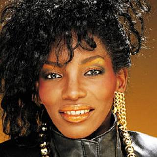 Stephanie Mills